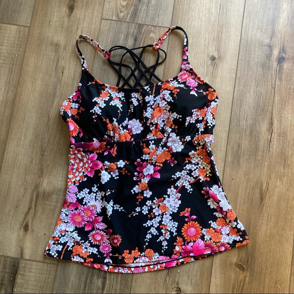 Island Escape Tankini - removable push-up pads